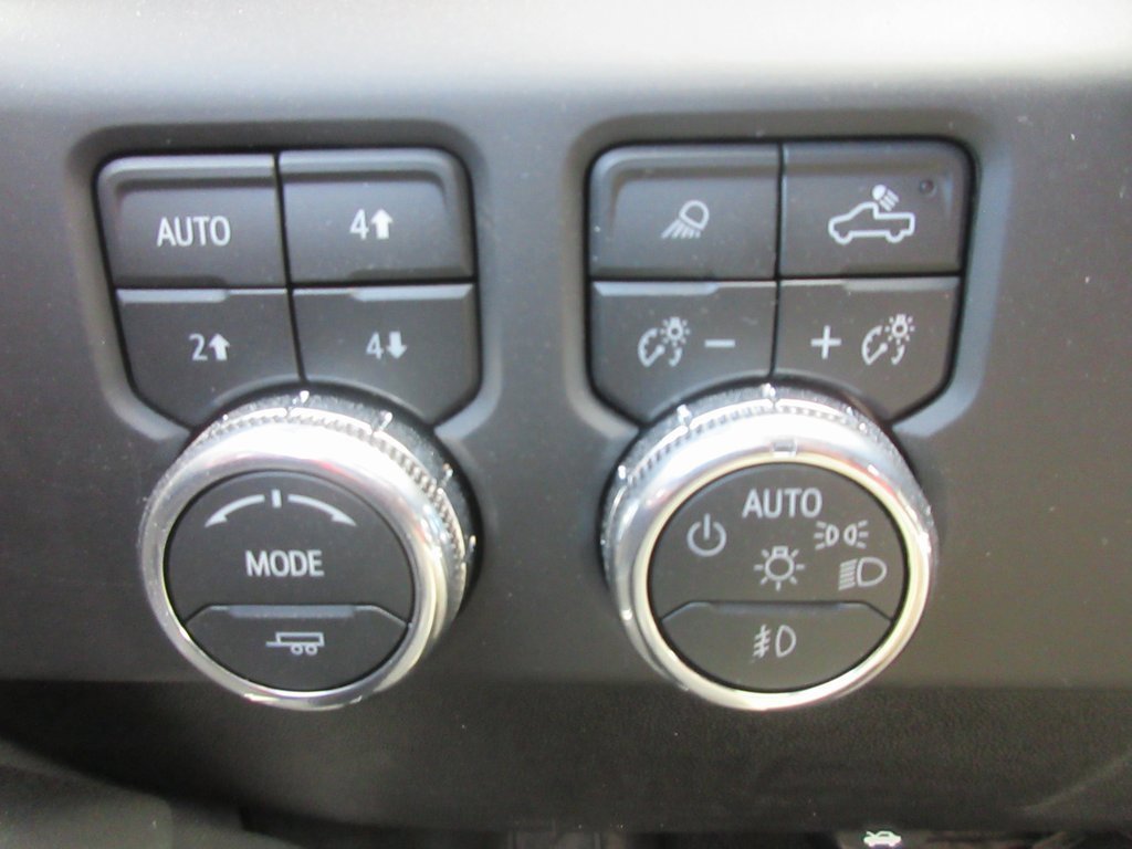 New 2026 GMC Sierra 2500 Denali w/ Denali Reserve Package image 18