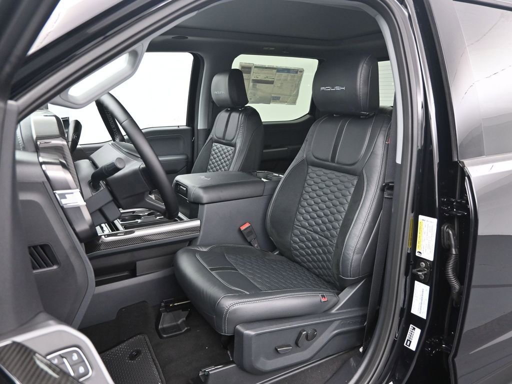 New 2026 Ford F250 Lariat w/ Black Appearance Package image 10