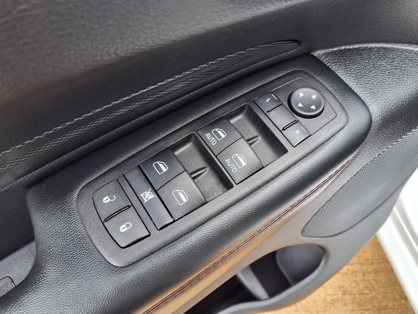 Used 2025 Dodge Durango GT AWD/4WD image 22