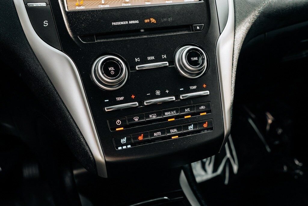 Used 2019 Lincoln MKC Reserve w/ MKC Climate Package AWD/4WD image 32