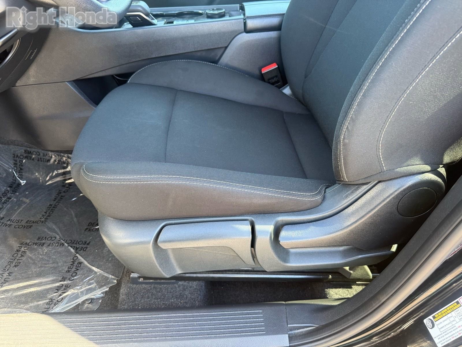 Used 2024 Nissan Rogue S image 14