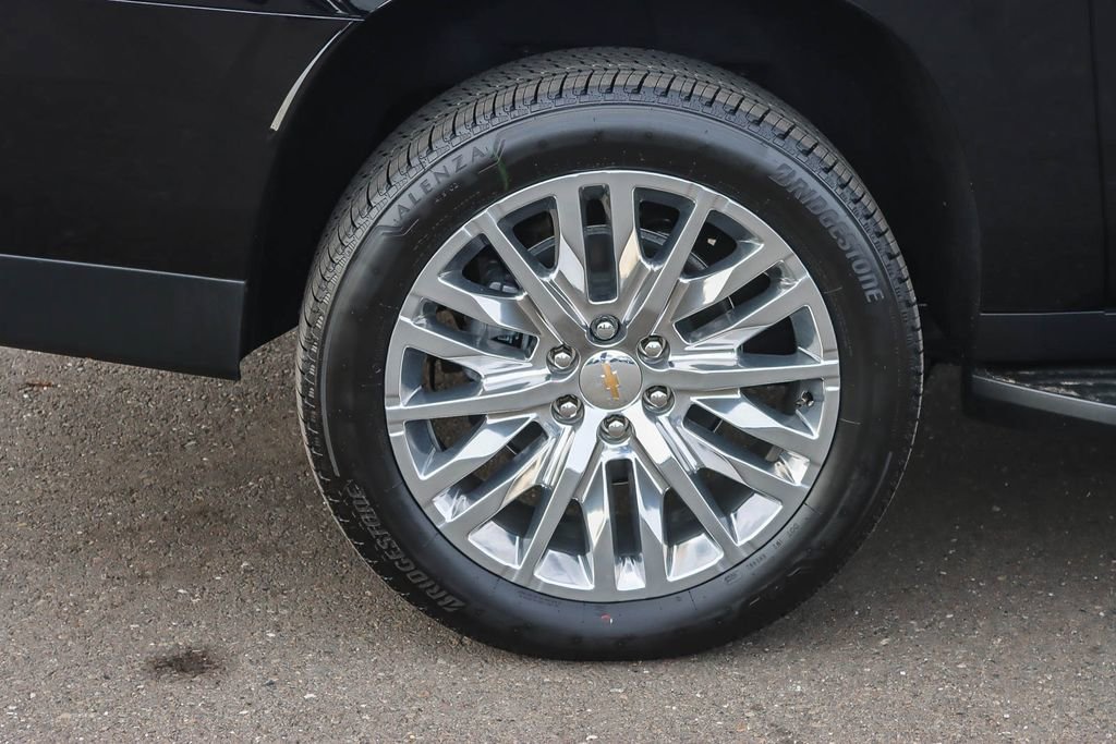 New 2026 Chevrolet Suburban LS image 10