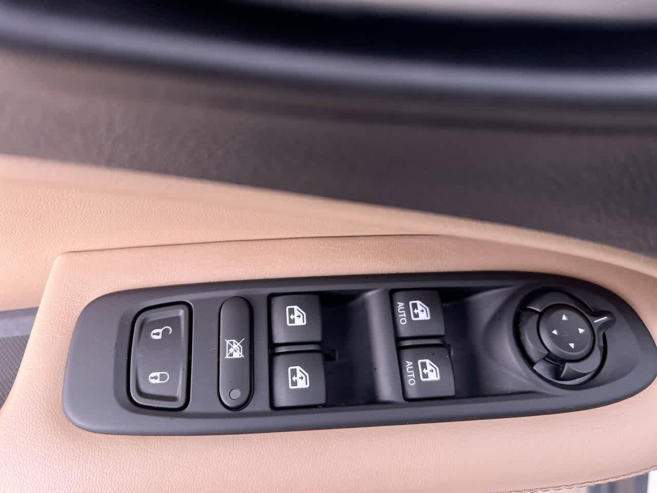 Used 2019 Jeep Compass Sport AWD/4WD image 13