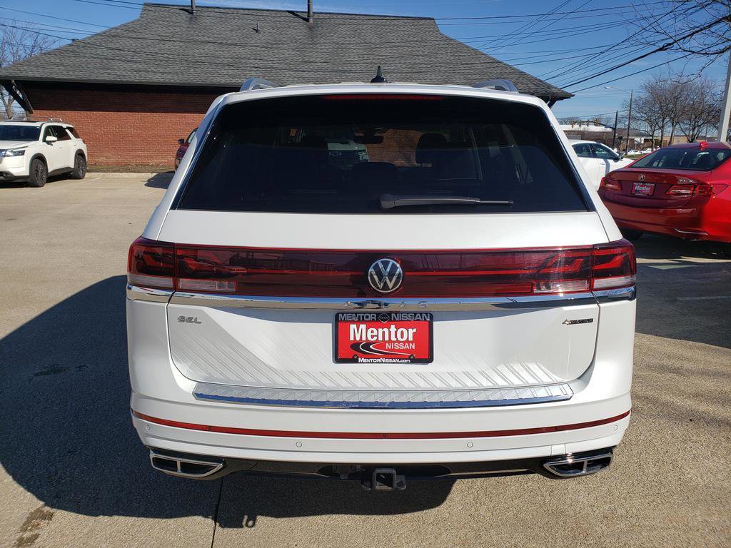 Used 2024 Volkswagen Atlas SEL Premium R-Line image 6
