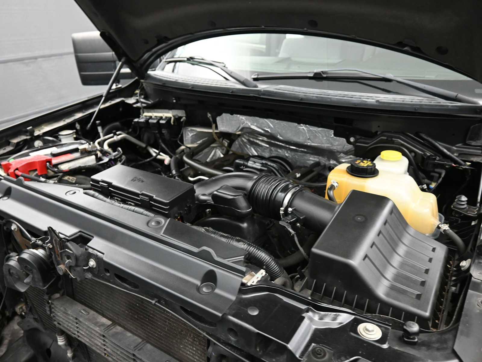 Used 2014 Ford F150 XLT w/ Equipment Group 302A Luxury image 11