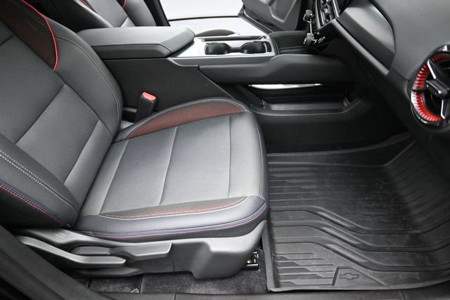 Used 2024 Chevrolet Equinox EV RS FWD image 28