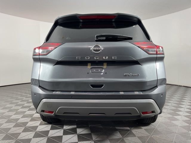 Used 2023 Nissan Rogue SV image 9