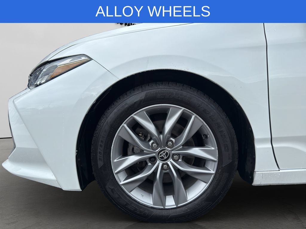 Used 2022 Toyota Avalon XLE w/ Moonroof Package FWD image 8