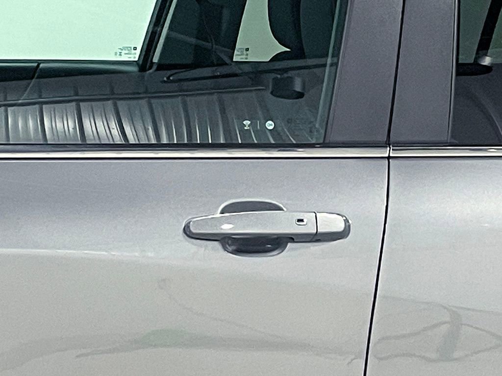 Used 2024 Chevrolet Equinox LT image 17