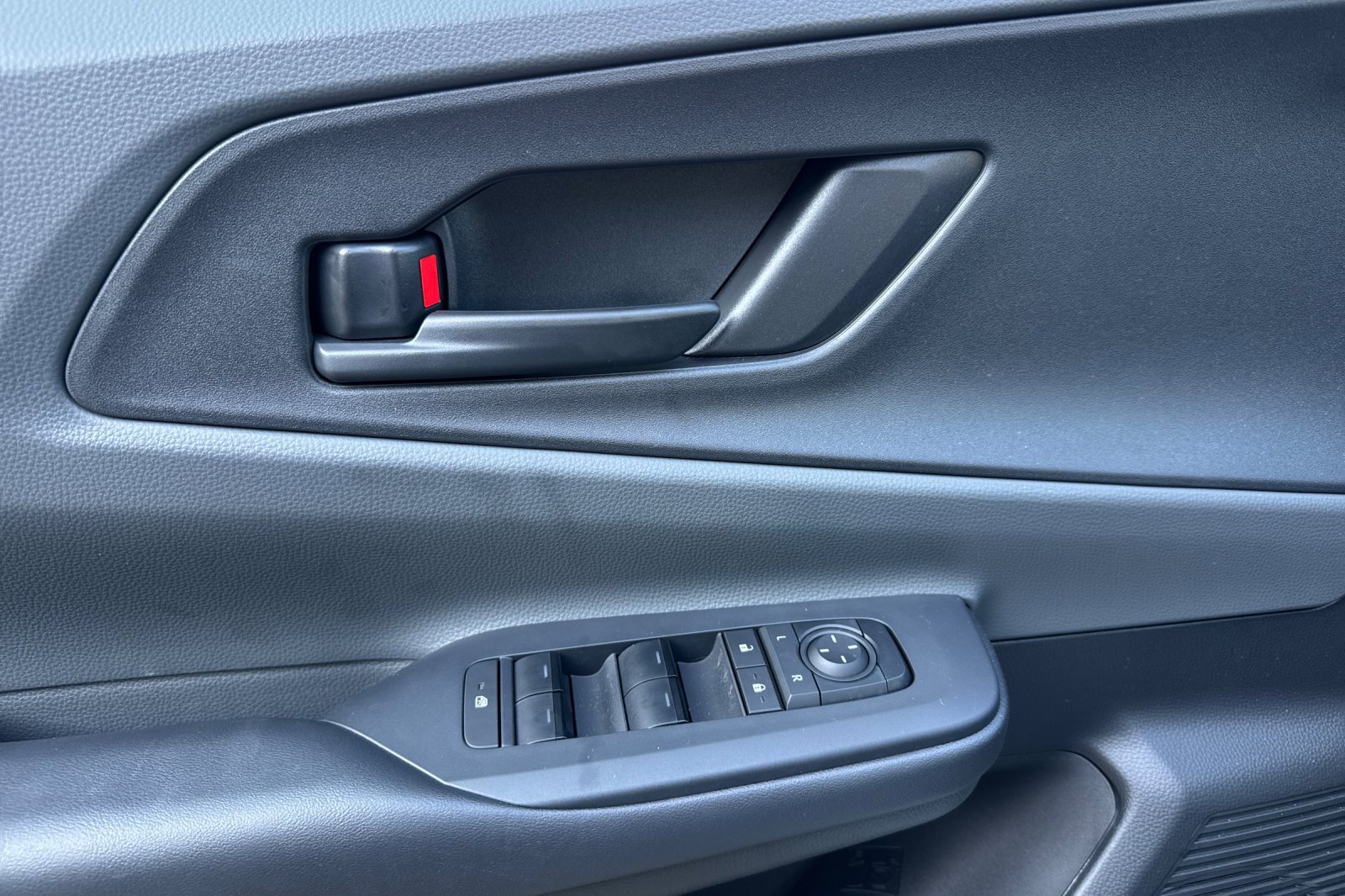 Certified 2025 Toyota Prius LE image 17