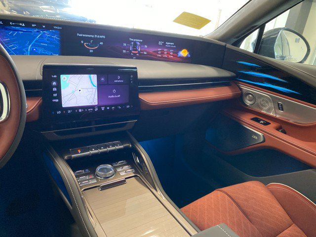New 2025 Lincoln Nautilus Black Label AWD/4WD image 12