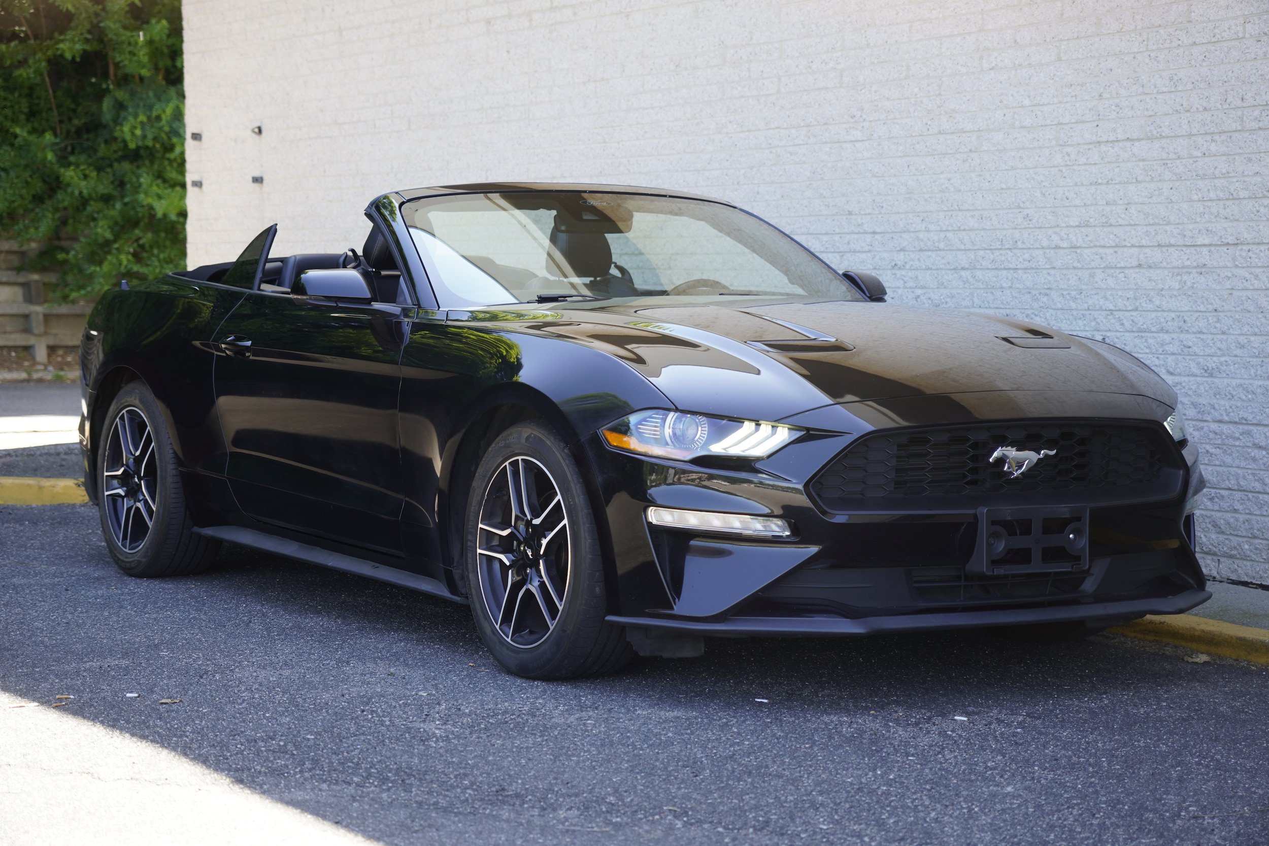 Used 2023 Ford Mustang Premium w/ Equipment Group 201A RWD image 16