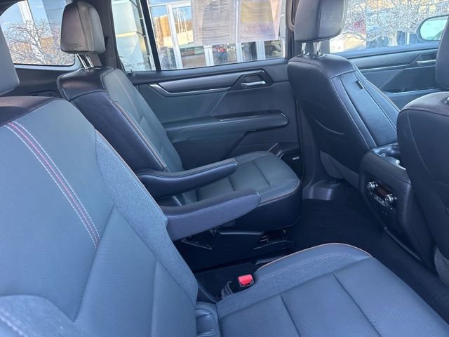 Used 2024 GMC Acadia AT4 w/ Luxury Package AWD/4WD image 31