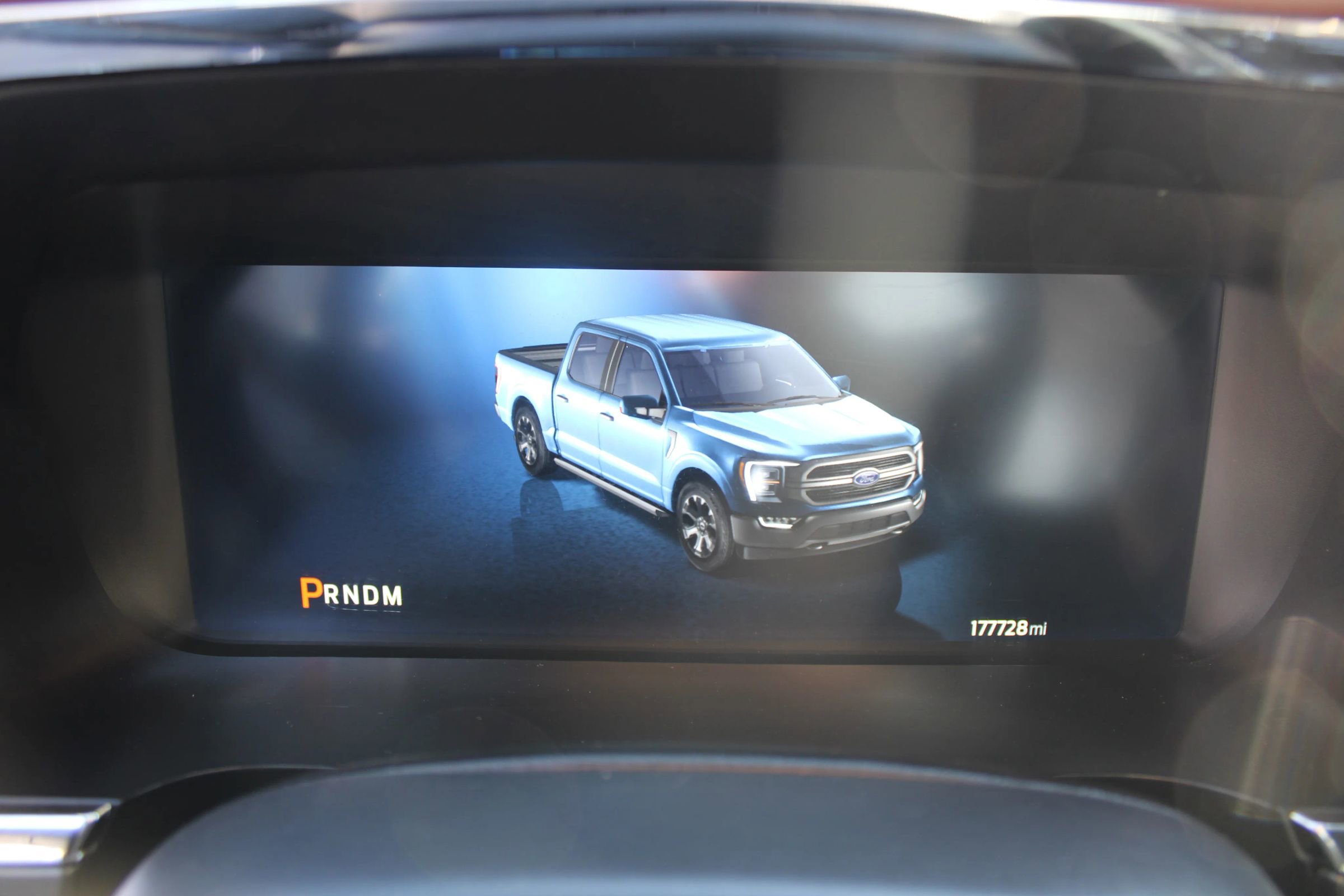 Used 2022 Ford F150 Lariat w/ Max Trailer Tow Package image 17