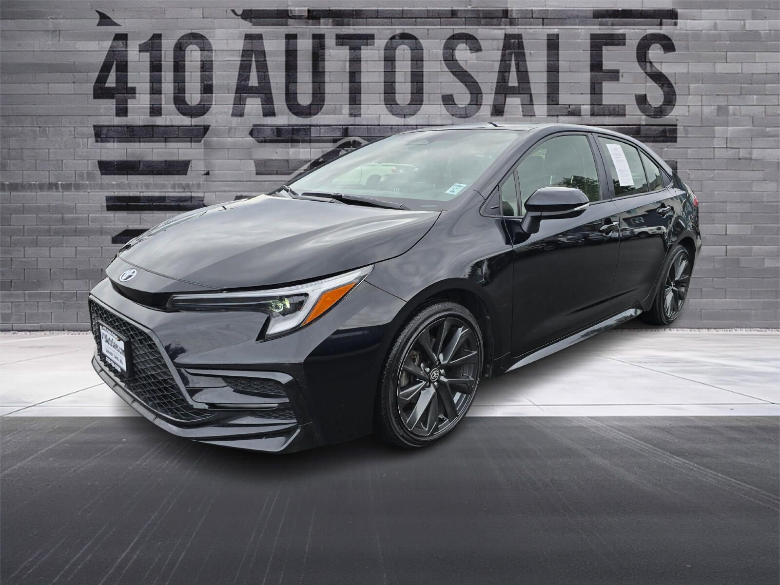 Used 2024 Toyota Corolla XSE image 6