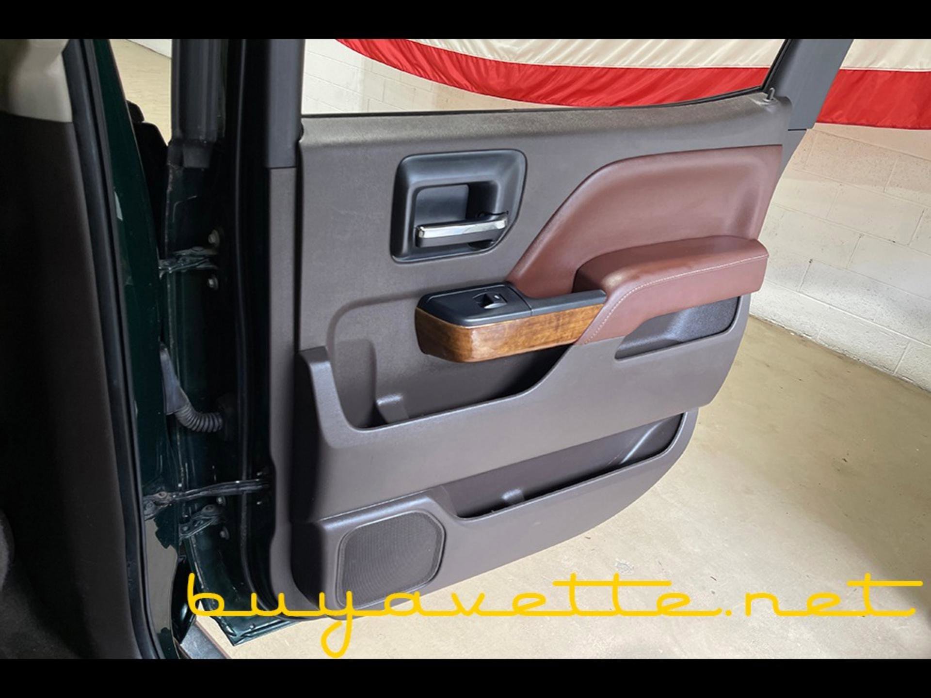 Used 2015 Chevrolet Silverado 1500 High Country w/ High Country Premium Package image 24