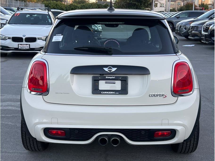 Used 2017 MINI Cooper S image 4