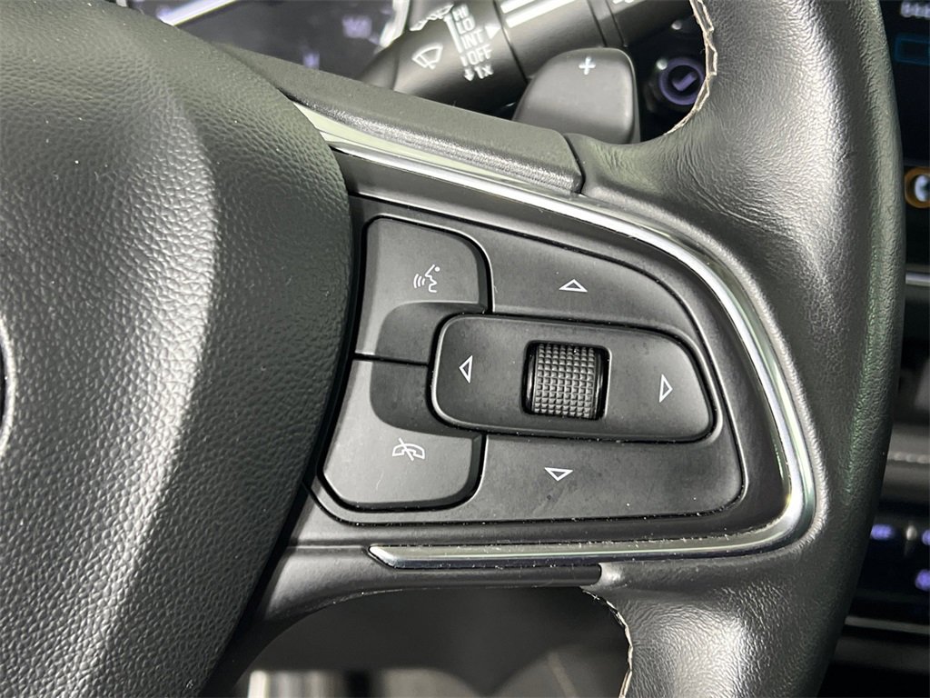 Used 2023 Buick Envision Essence w/ Sport Touring Package image 27