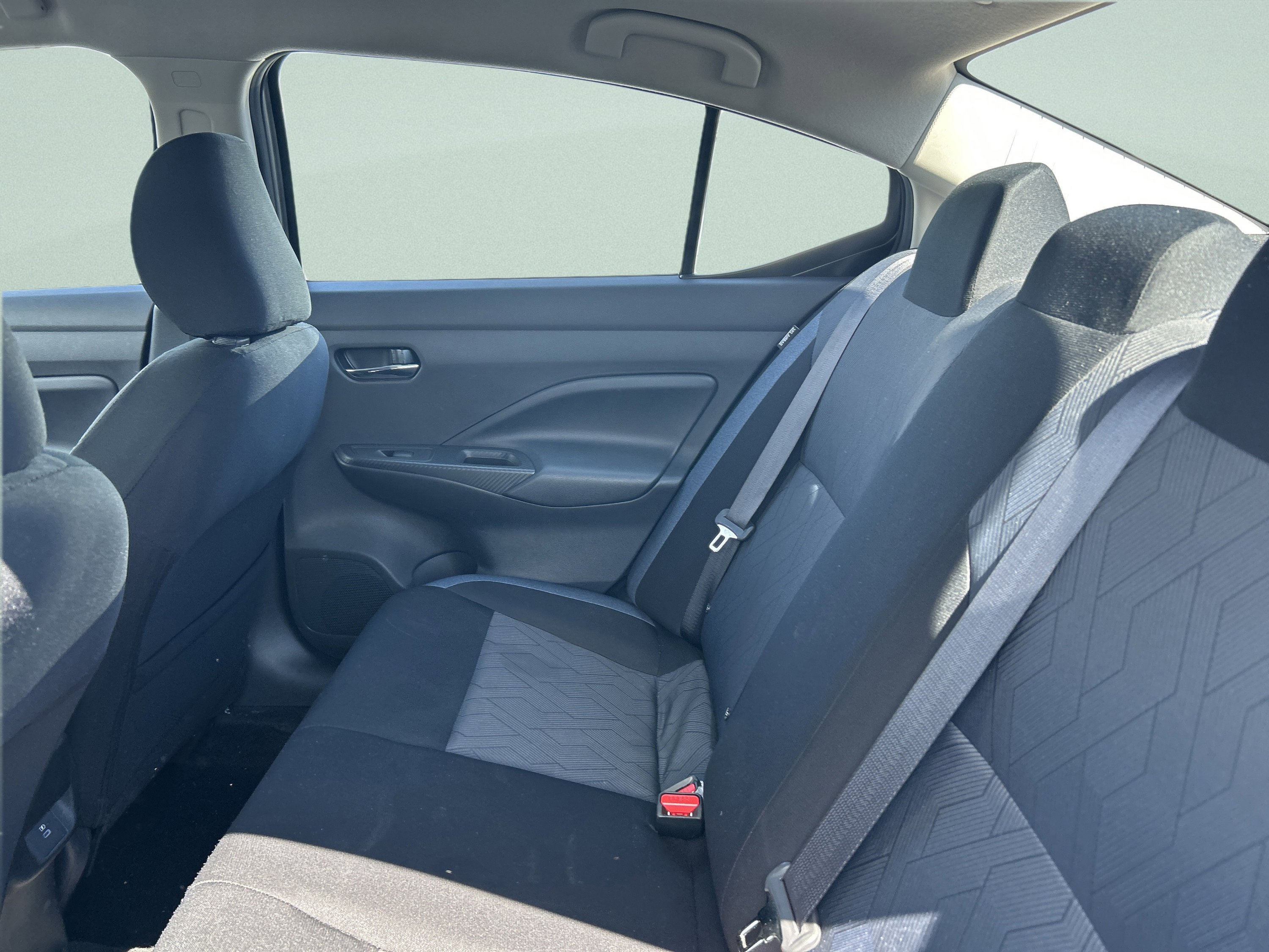 Used 2025 Nissan Versa SV FWD image 14
