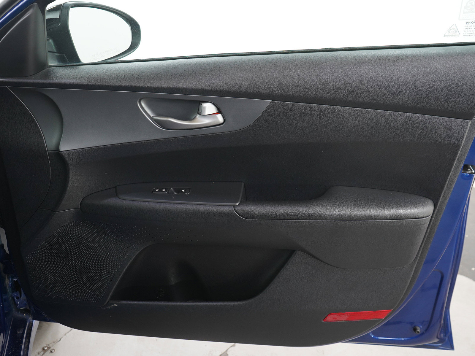 Used 2020 Kia Forte LXS FWD image 9
