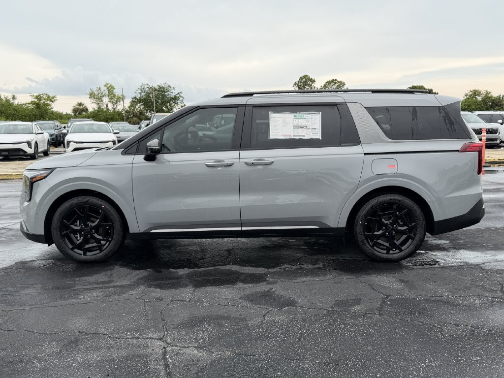 New 2026 Kia Carnival SX w/ SX Dark Edition Package FWD image 7