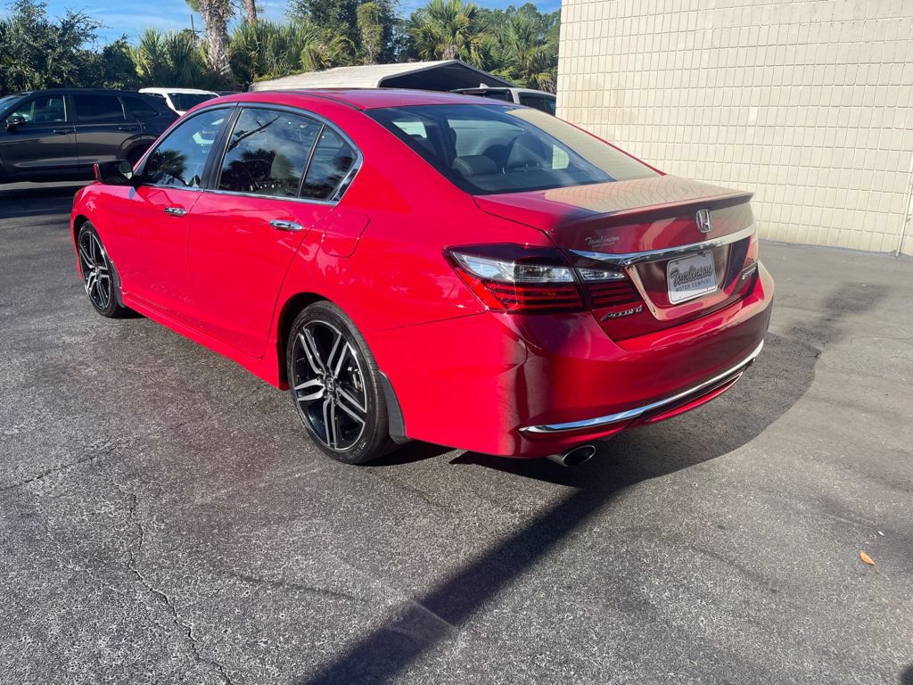 Used 2017 Honda Accord Sport image 3