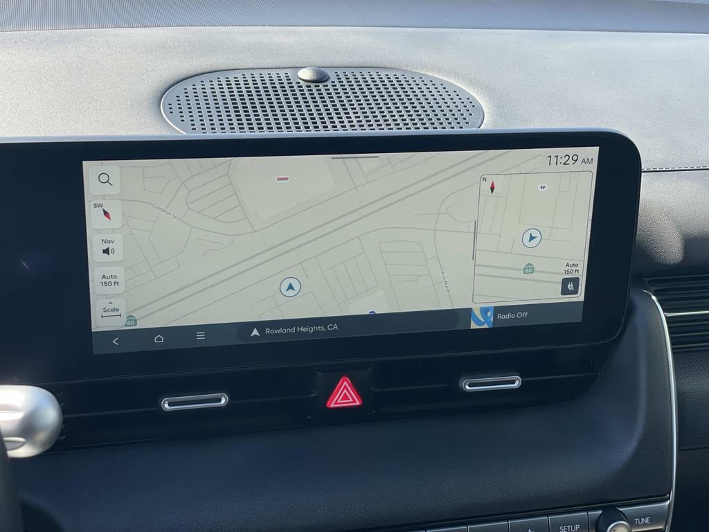 Certified 2025 Hyundai Ioniq 5 SE image 14