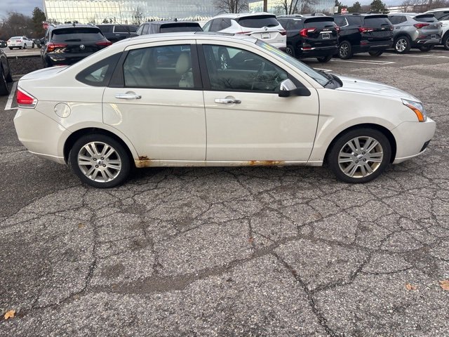 Used 2011 Ford Focus SEL w/ 301A Rapid Spec Order Code image 2