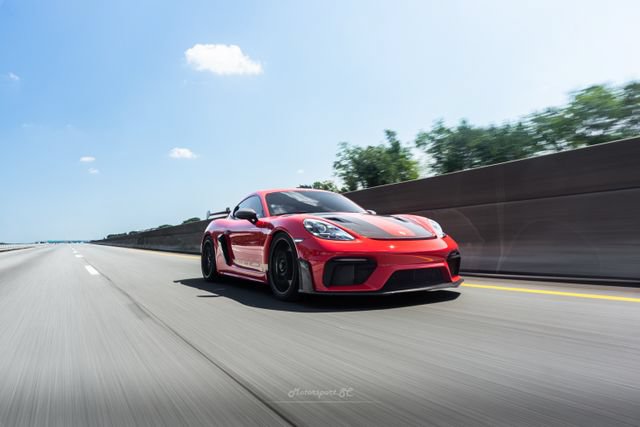 Used 2024 Porsche 718 Cayman GT4 RS RWD image 16