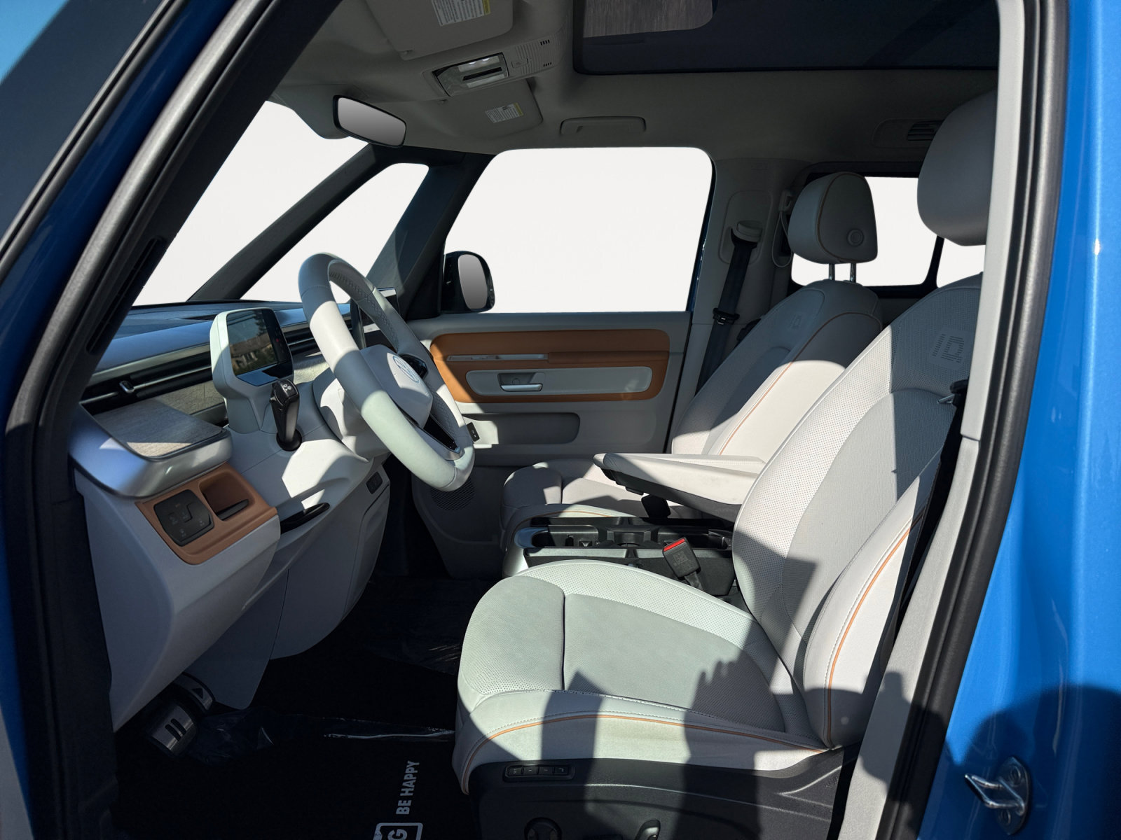 Certified 2025 Volkswagen ID. Buzz 1st Edition AWD/4WD image 10