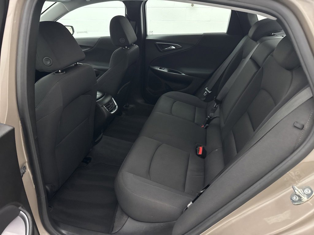 Used 2023 Chevrolet Malibu LT image 30