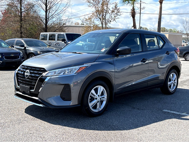 Certified 2025 Nissan Kicks Play S image 3