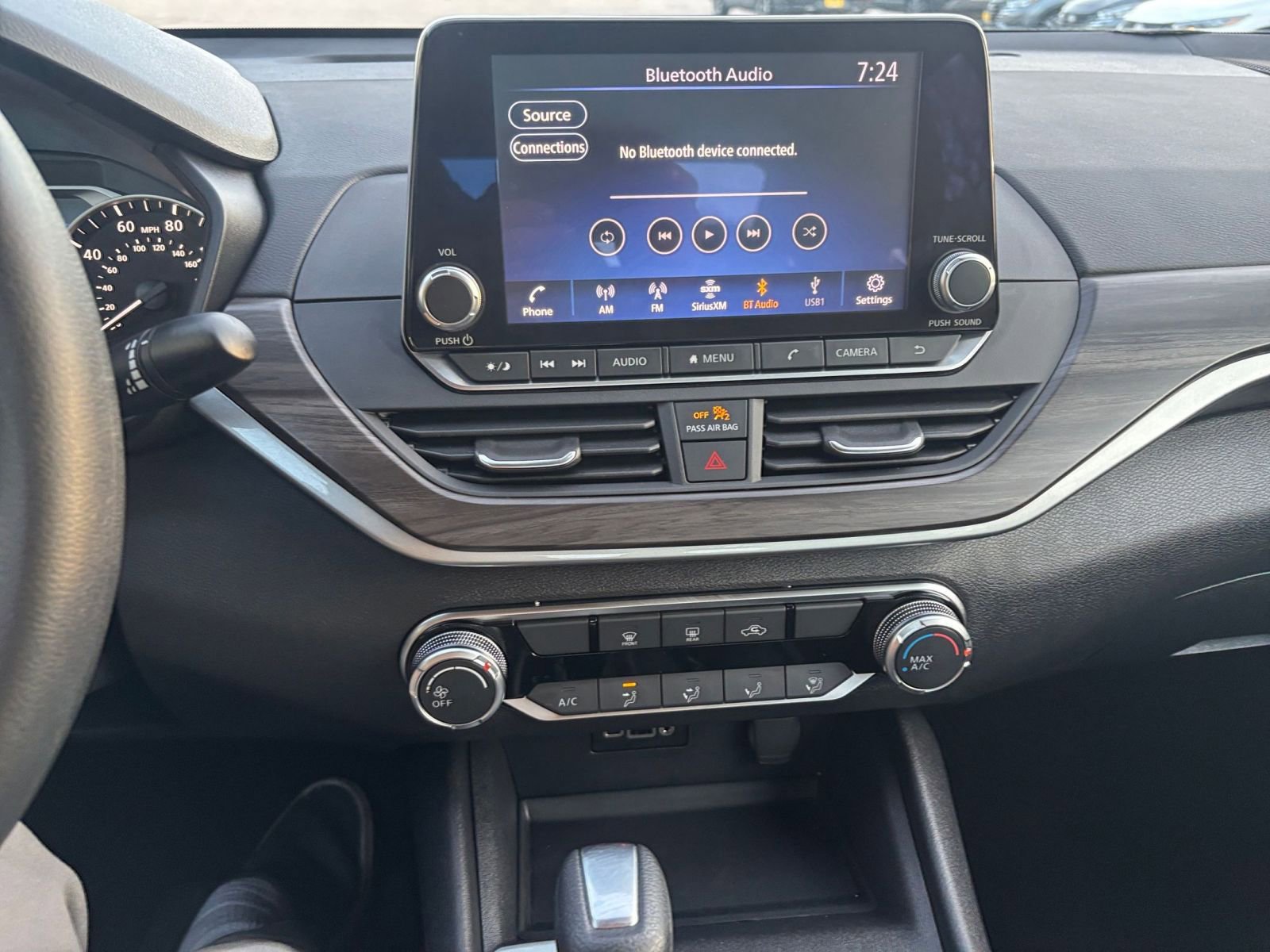 Used 2025 Nissan Altima 2.5 SV image 17