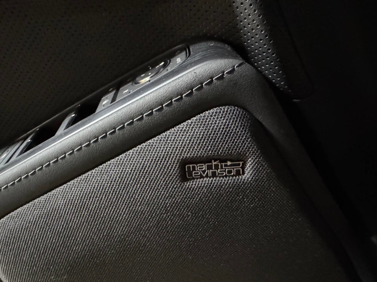 Used 2025 Lexus GX 550 w/ Accessory Package (2T) AWD/4WD image 13