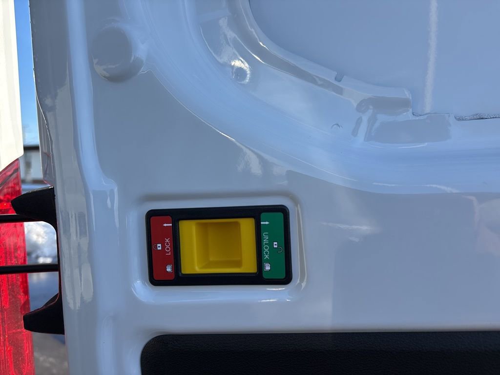 New 2026 Ford Transit 250 148 Medium Roof image 27