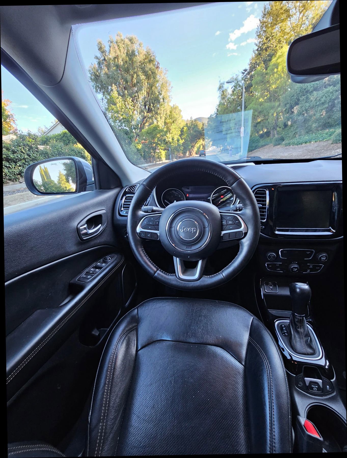 Used 2019 Jeep Compass Limited image 33