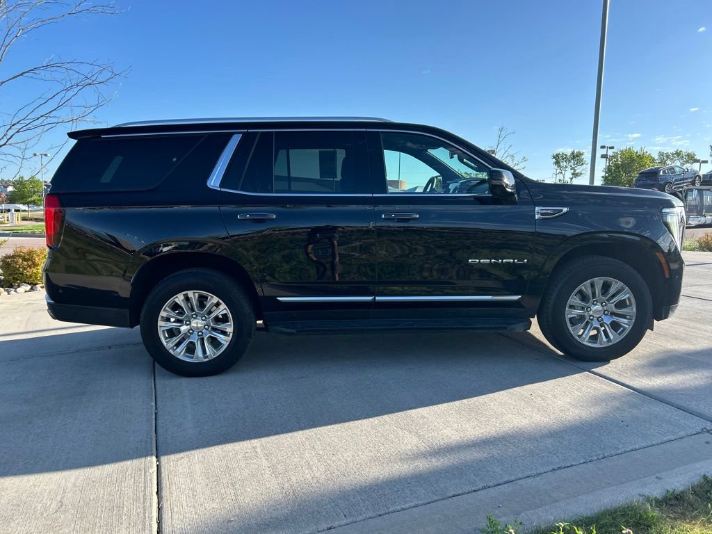 Used 2025 GMC Yukon Denali AWD/4WD image 9