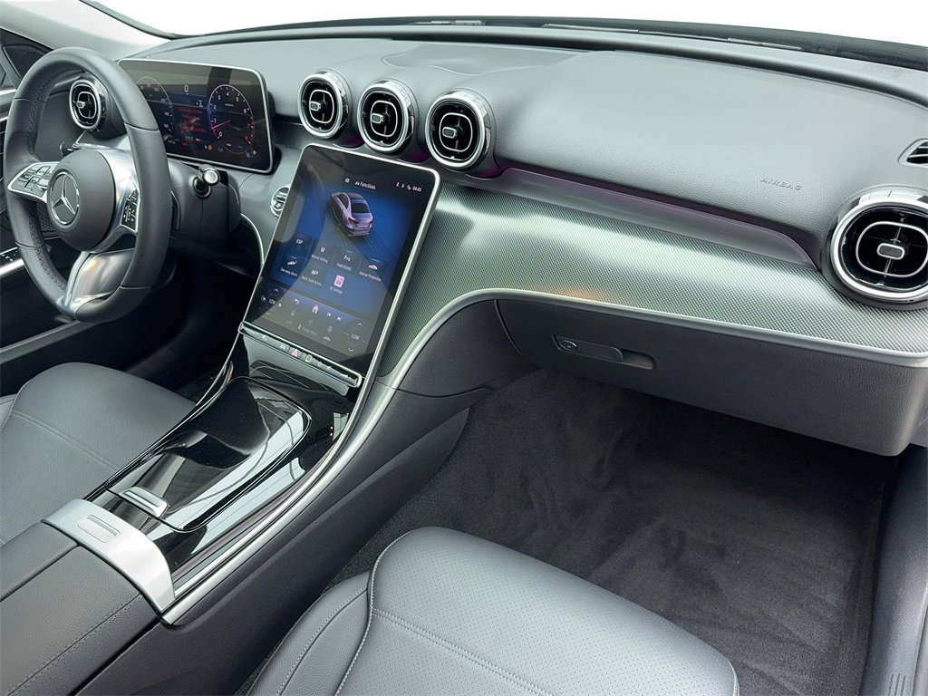 Used 2025 Mercedes-Benz C 300 Sedan image 45