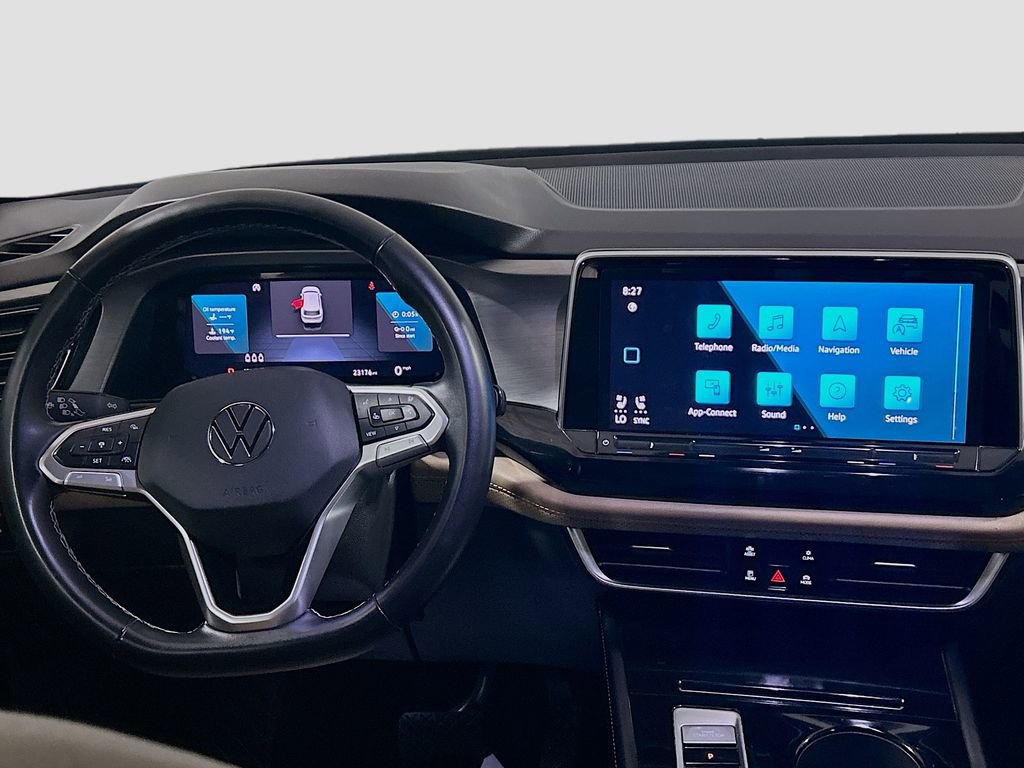 Used 2025 Volkswagen Atlas Cross Sport SE FWD image 20