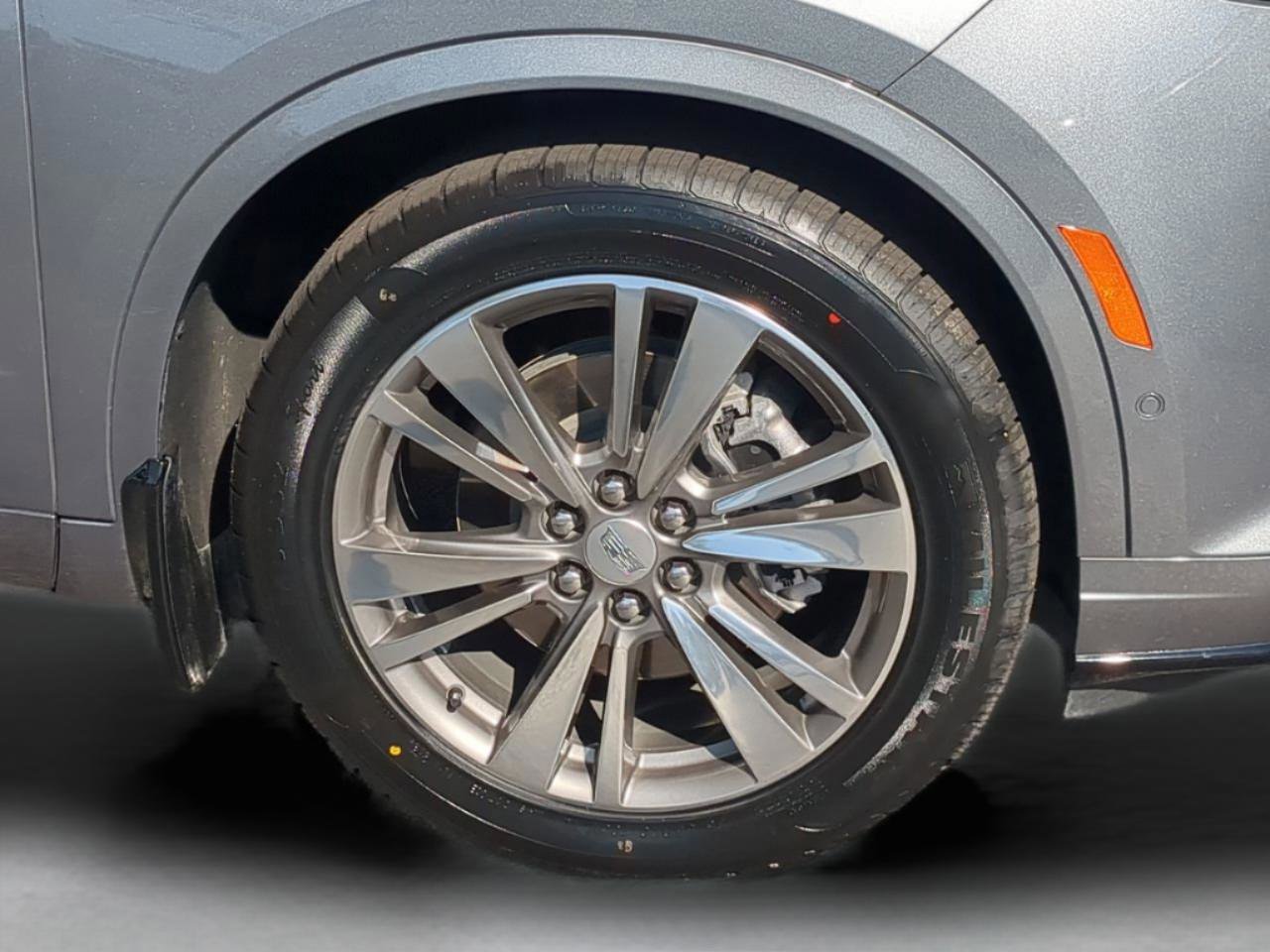 Used 2021 Cadillac XT6 Premium Luxury image 11