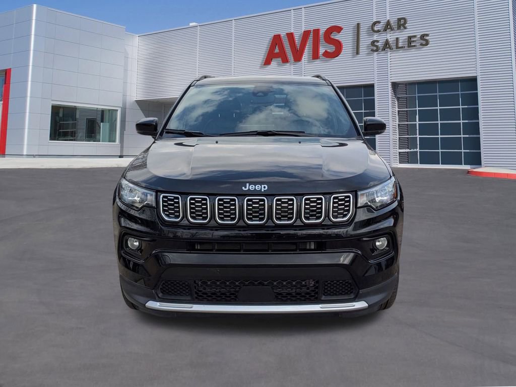 Used 2025 Jeep Compass Limited image 2