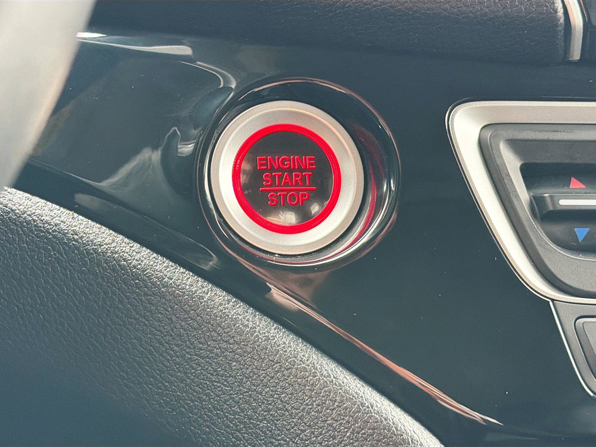 Used 2022 Honda Pilot Touring image 9