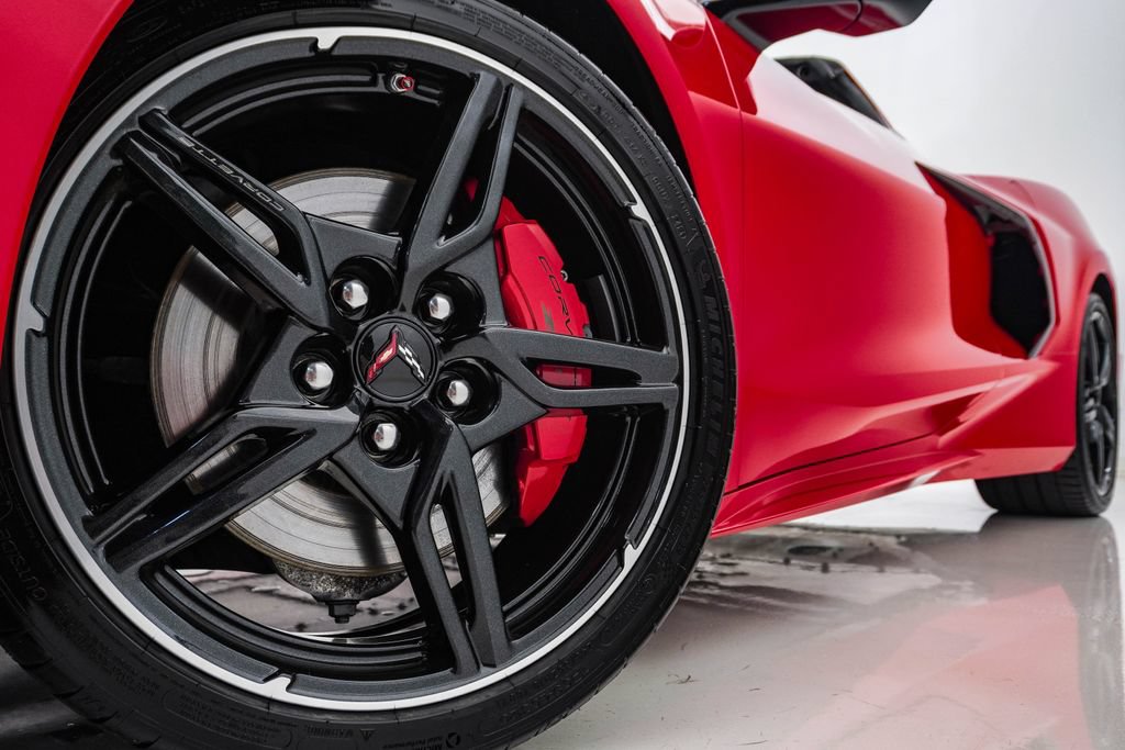 Used 2021 Chevrolet Corvette Stingray Preferred Cpe w/ Z51 Performance Package RWD image 5