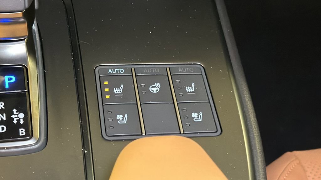 New 2026 Lexus UX 300h AWD w/ Accessory Package (2T) image 19