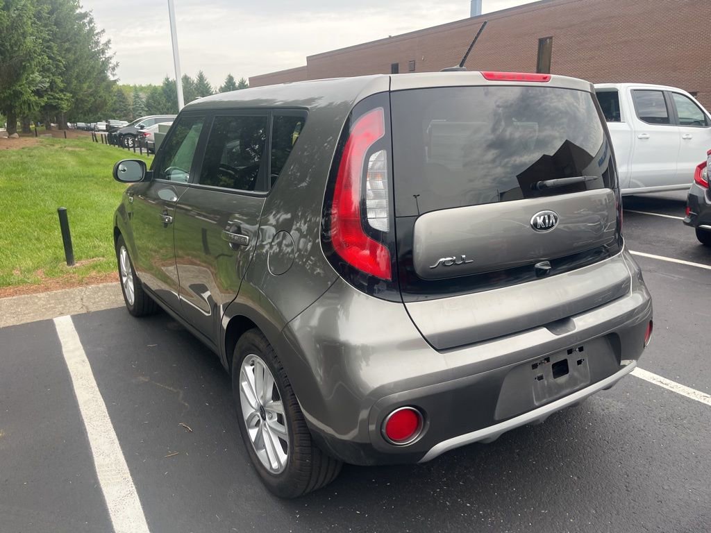 Used 2019 Kia Soul + FWD image 4