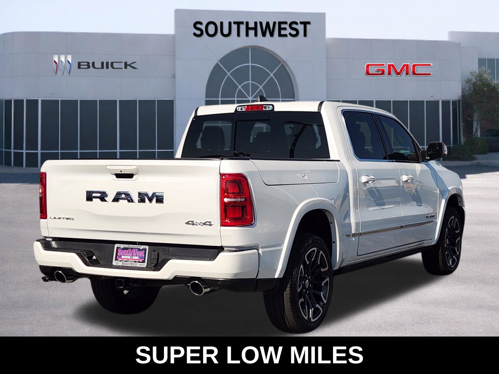 Used 2025 RAM 1500 Limited w/ Body Color Bumper Group AWD/4WD image 6