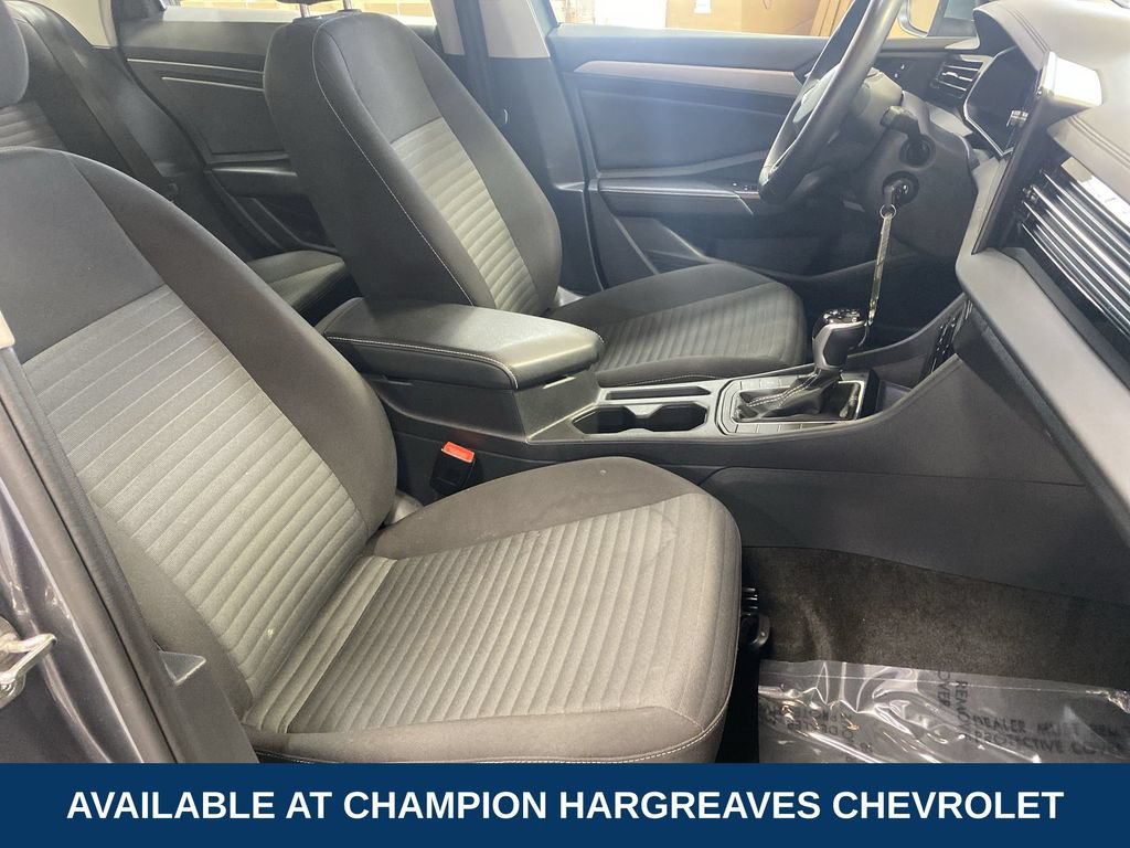 Used 2025 Volkswagen Jetta S FWD image 36