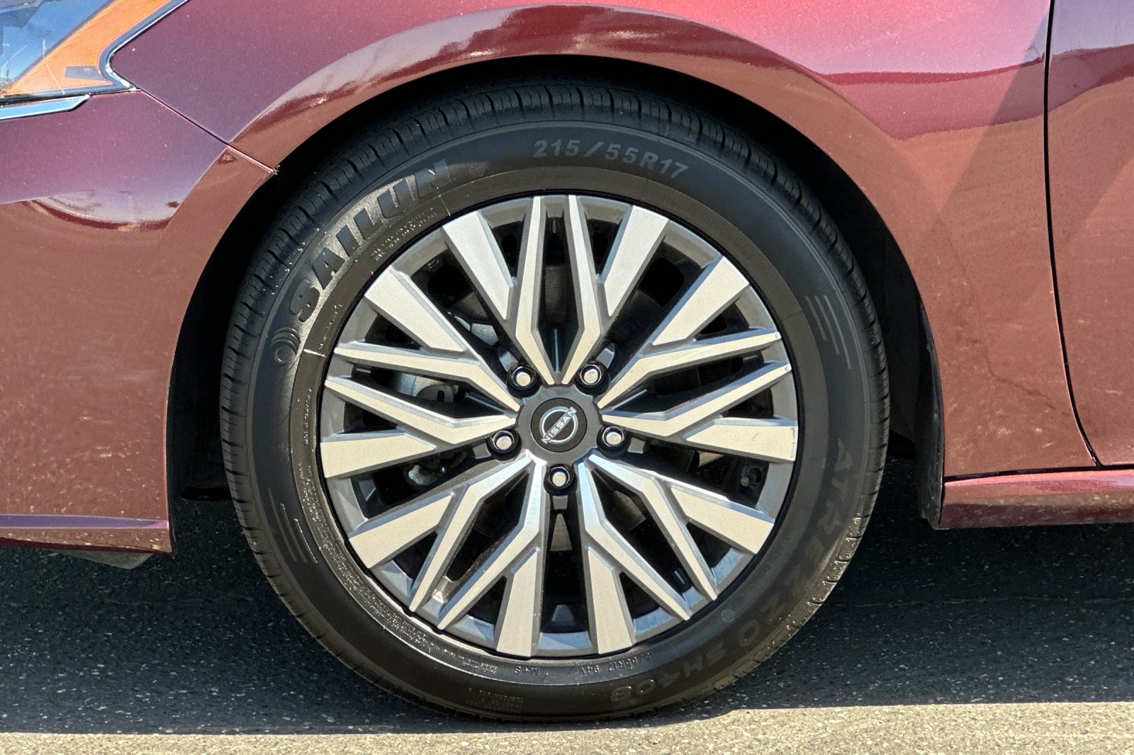 Certified 2024 Nissan Altima 2.5 SV FWD image 25