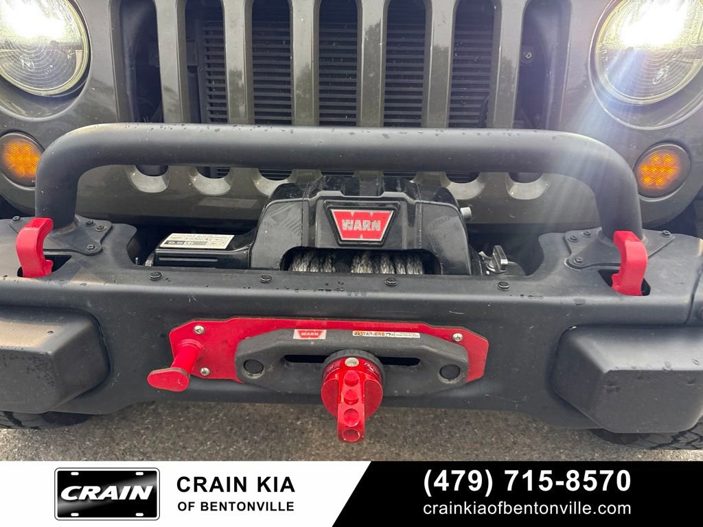 Used 2015 Jeep Wrangler Unlimited Rubicon AWD/4WD image 21