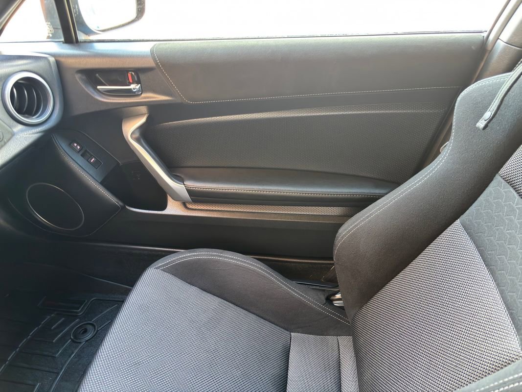 Used 2019 Toyota 86 RWD image 19